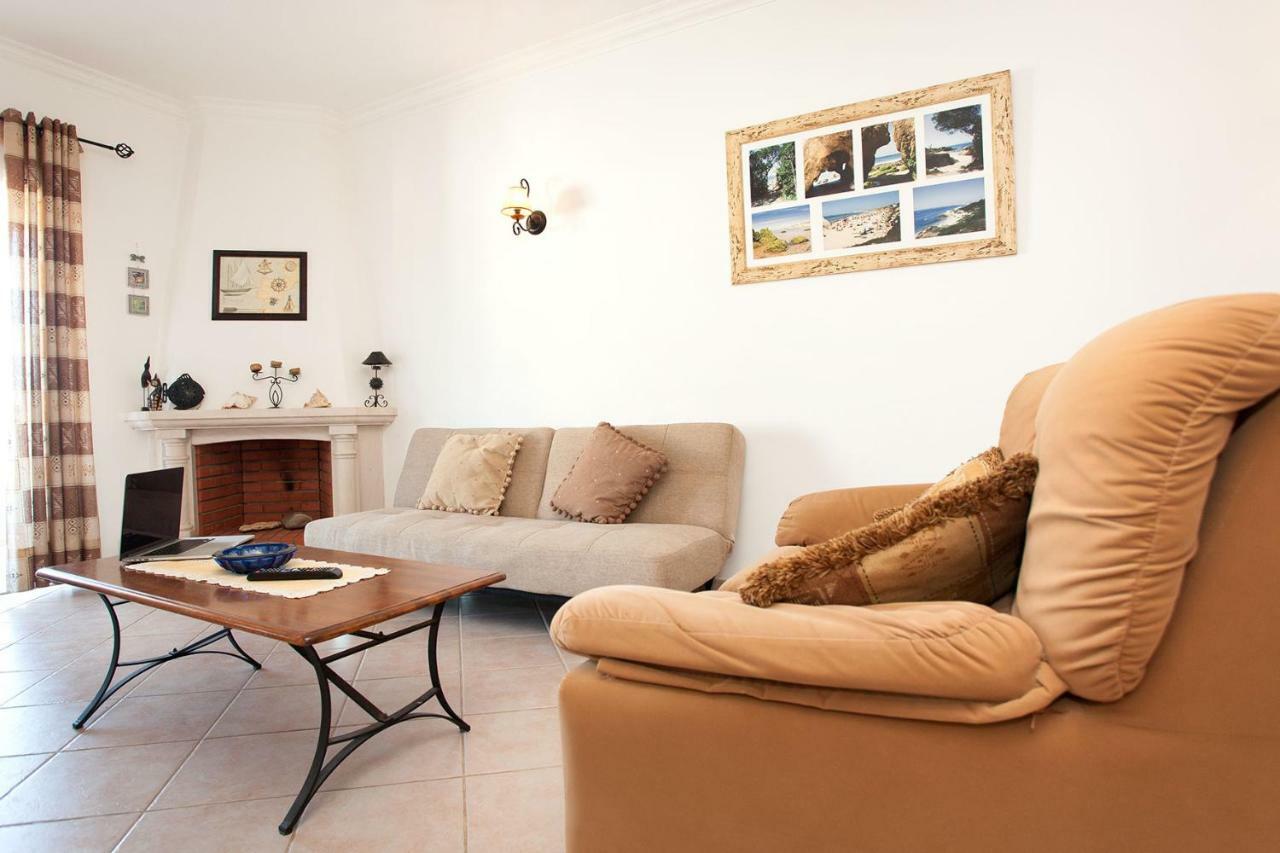 Os Apartamentos A Ramos Na Praia Da Gale Estao Inserido Em Condominio Com Piscina, Fica Apenas A 350 Metros Da Praia Da Gale - Apartamentos Com Ar Condicionado Tanto Nos Quartos Como Na Sala, Smart Tv Com Prime Video E Cozinha Completa Albufeira Ngoại thất bức ảnh