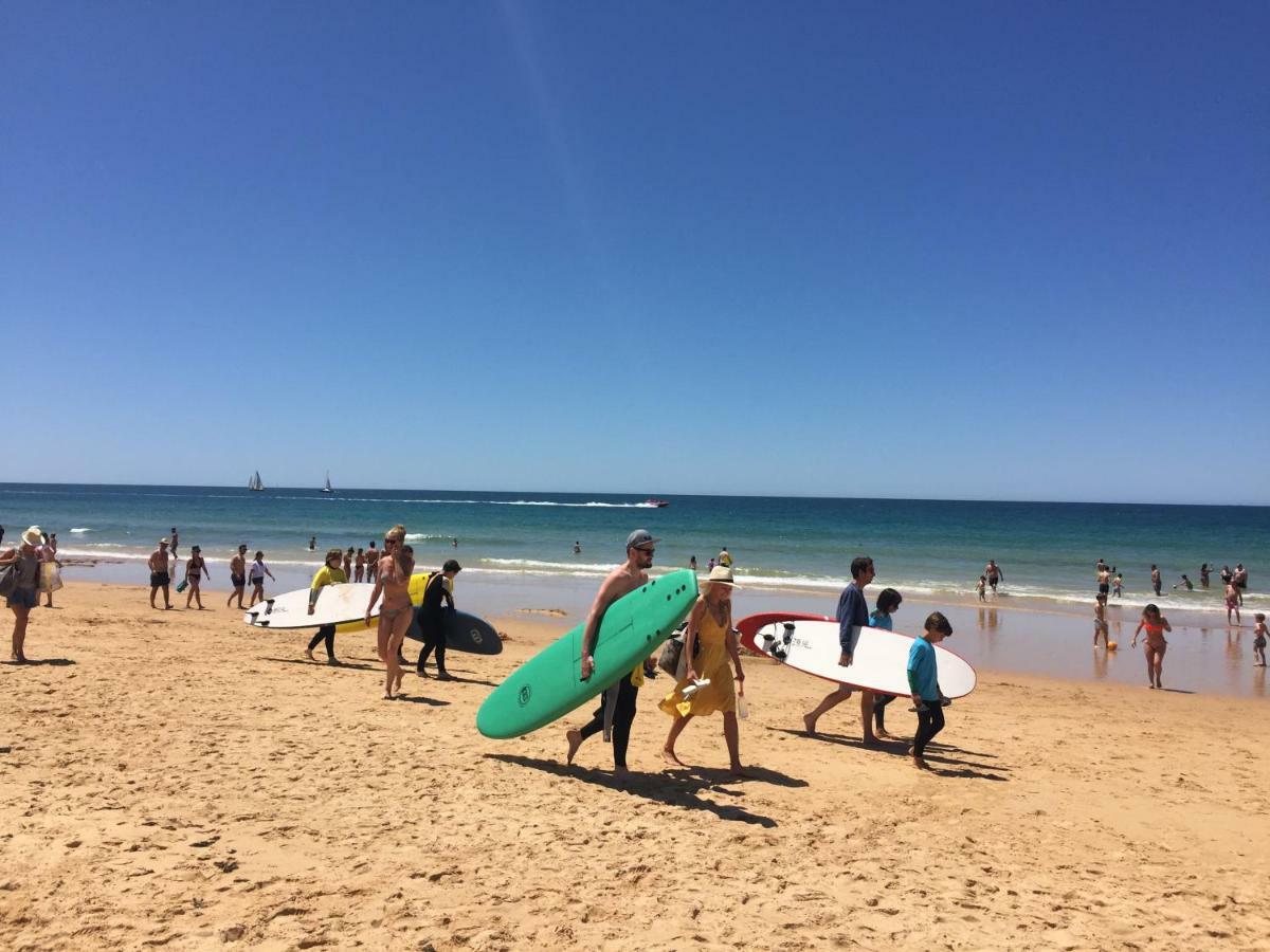 Os Apartamentos A Ramos Na Praia Da Gale Estao Inserido Em Condominio Com Piscina, Fica Apenas A 350 Metros Da Praia Da Gale - Apartamentos Com Ar Condicionado Tanto Nos Quartos Como Na Sala, Smart Tv Com Prime Video E Cozinha Completa Albufeira Ngoại thất bức ảnh